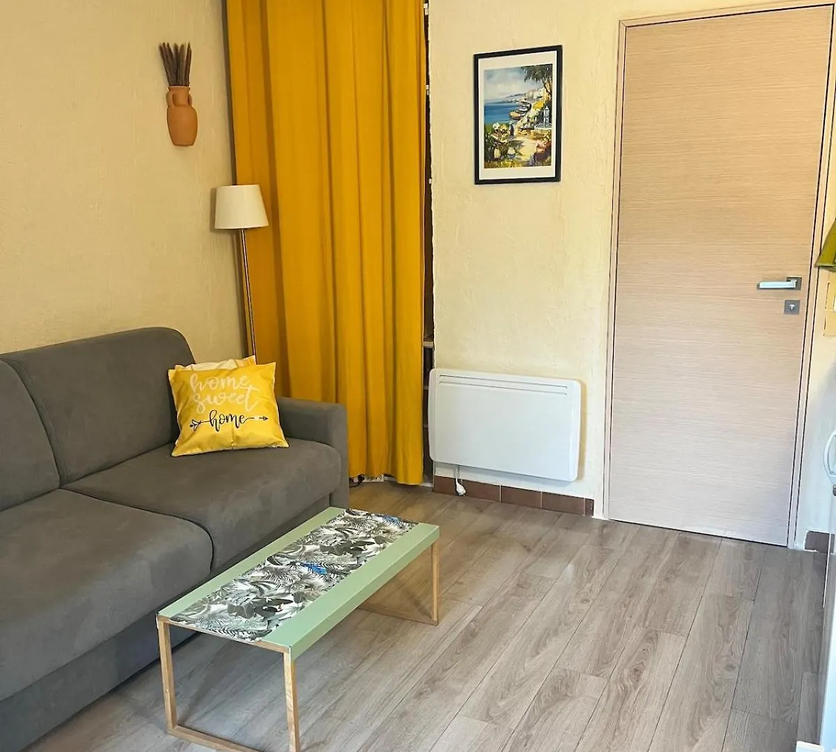 Appartamento Studio Climatise Avec Entree Privee- 5 Min Des Plages, Sur Les Hauteurs De Cavalaire