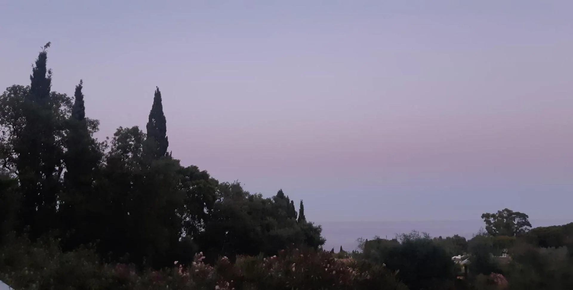 Studio Climatise Avec Entree Privee- 5 Min Des Plages, Sur Les Hauteurs De Cavalaire 0*, Cavalaire-sur-Mer Francia